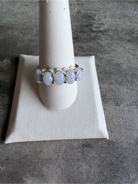 Sterling Silver Moonstone Oval Band Ring - Sz 10.75